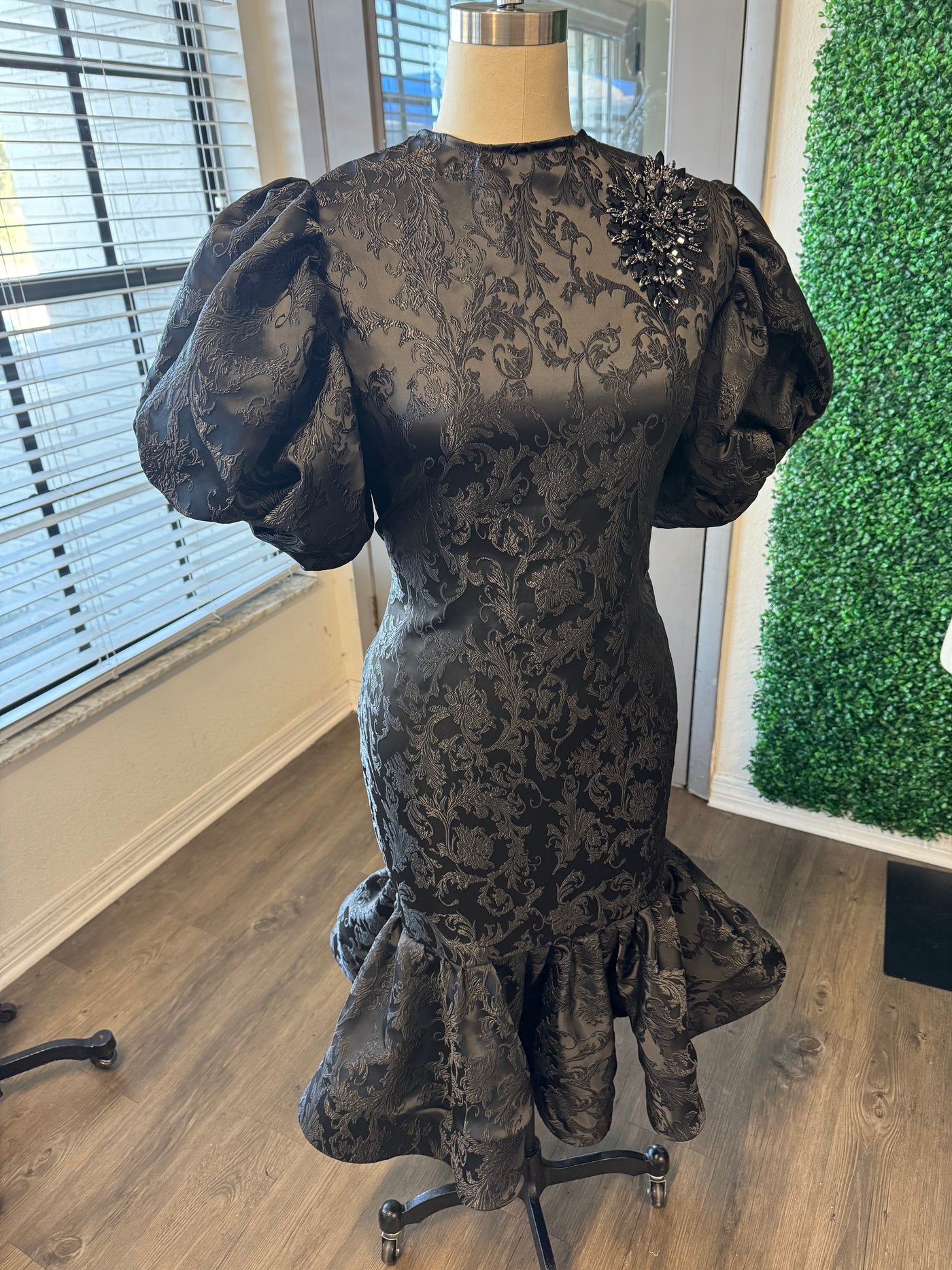 Black beauty brocade mermaid 8